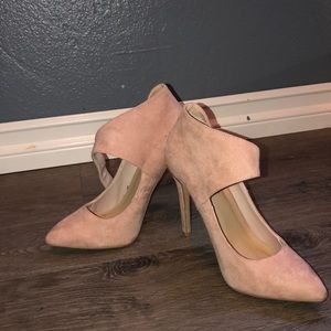 Pink heels